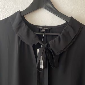 NWT Banana Republic Ruffle Collar Blouse in Black